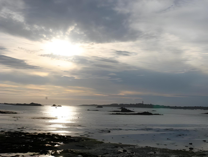 Others 5, Hotel Aux Tamaris, Finistère