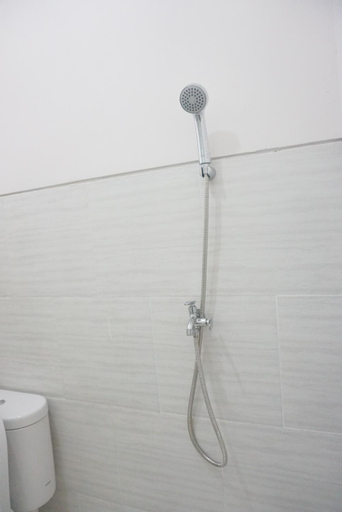 Bathroom 14