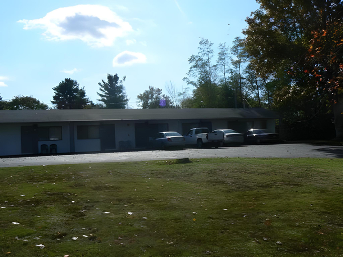 Others 4, Wildwood Motel, Shelburne