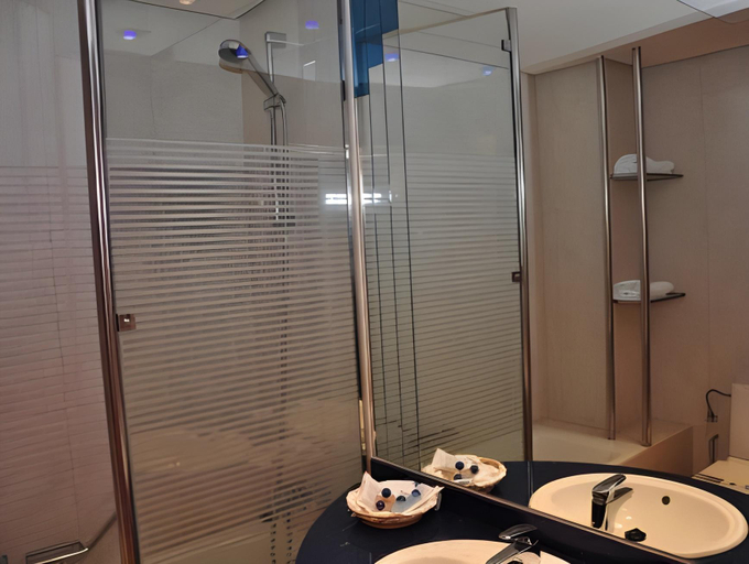 Bathroom 2, Hotel Aretxarte, Vizcaya
