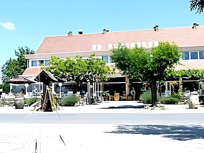 Exterior & Views 1, Logis Hotels - Le Bellaroc - Hotel 2 etoiles et Restaurant, Lot