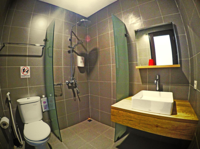 Bathroom 6