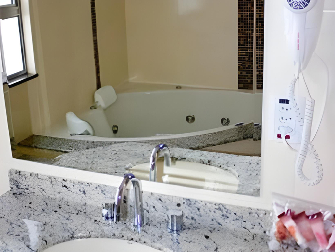 Bathroom 4, San Marino Palace Hotel, Guarapuava