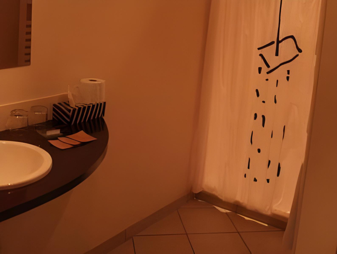 Bathroom 2, Hotel La Beauze, Creuse