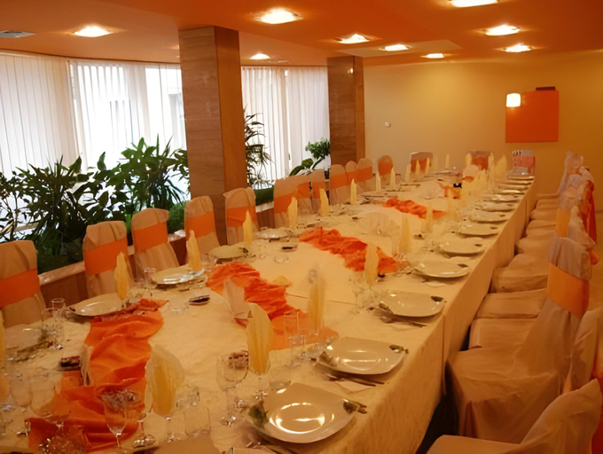 Food & Drinks 5, Bistrita, Bistrita