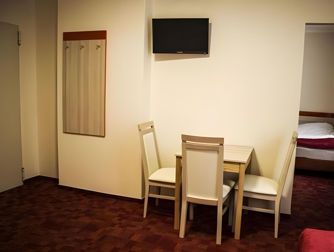 Others 3, eMKa Hostel, Warsaw