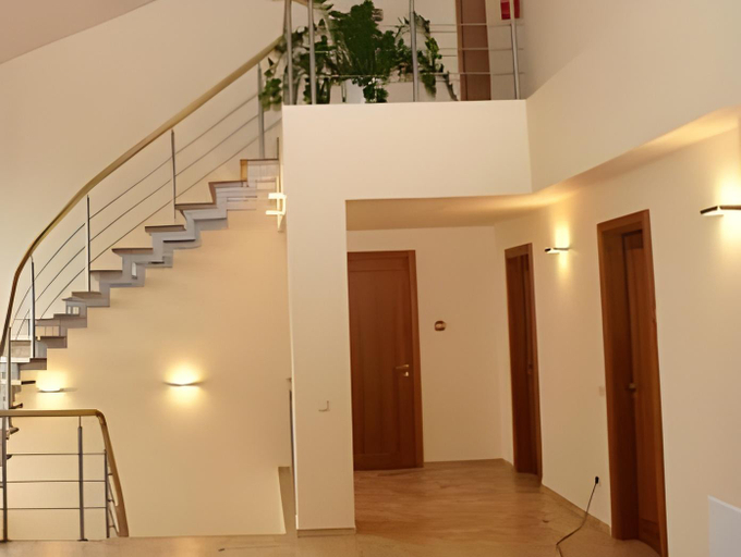 Others 5, Porto Hotel, Plungės