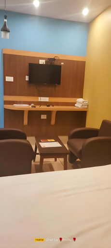 Bedroom 3, Hotel Bharati, Deoghar