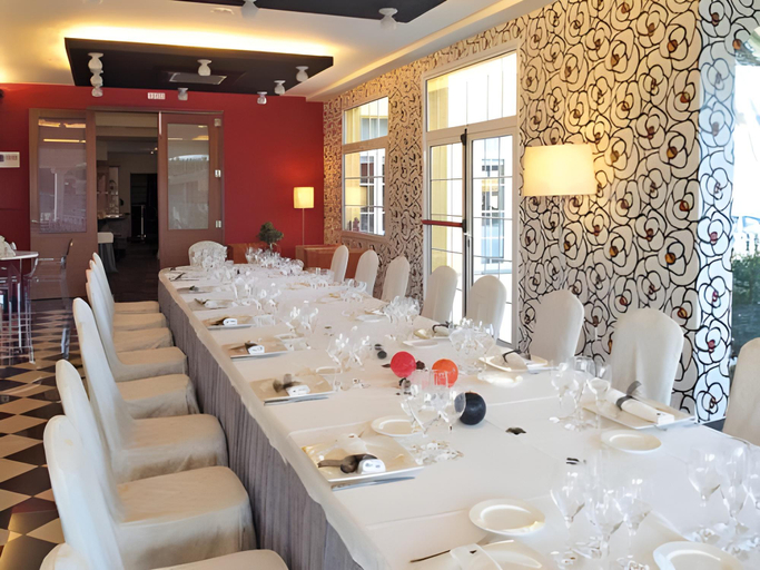 Food & Drinks 3, Hotel & Restaurant Figueres Parc, Girona