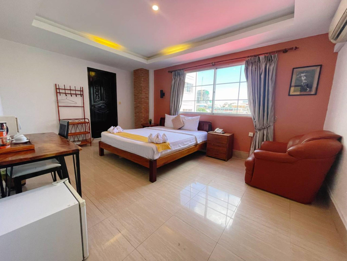 Bedroom 12