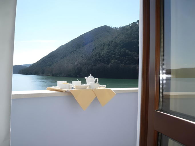 Others 5, Hotel Miralago, Terni
