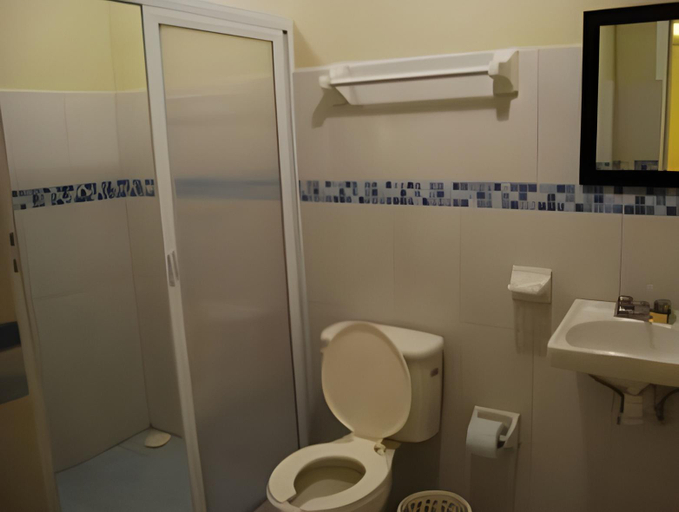 Bathroom 3, Hotel Dulce Luna, San Cristóbal de las Casas