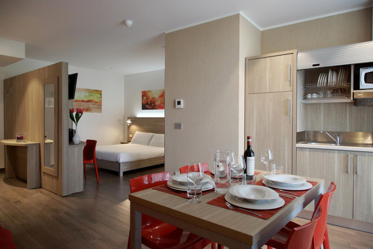Dining Room 14