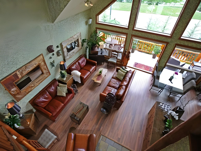 Public Area 4, A Bear and Bison Country Inn, Division No. 15