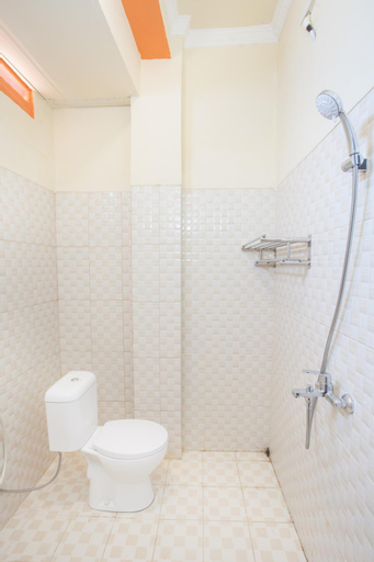 Bathroom 9