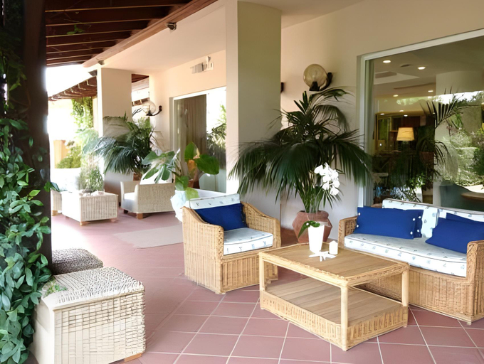 Others 2, Hotel Eden, Massa Carrara