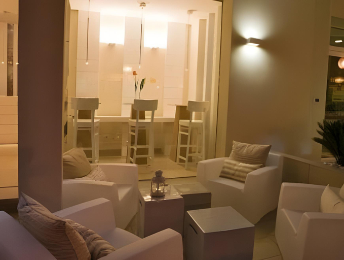 Others 4, Residence Belmare, Rimini