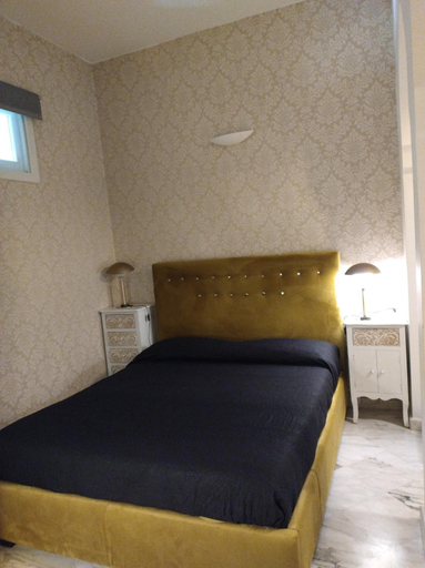 Bedroom 2, B&B Mini Hotel Incity-close train station and port-, Salerno