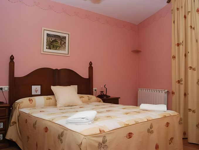Bedroom 2, Casa Rural Nuri de Rei A y B, Castellón