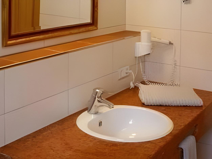 Bathroom, Hubertus Apfeltrang - Braugasthof und Wellnesshotel im Allgau, Ostallgäu