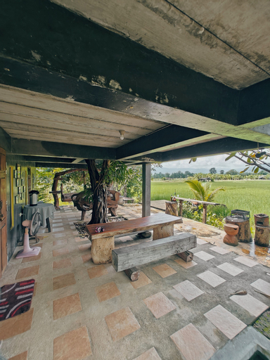Others 4, hueankwankhao, Chom Thong