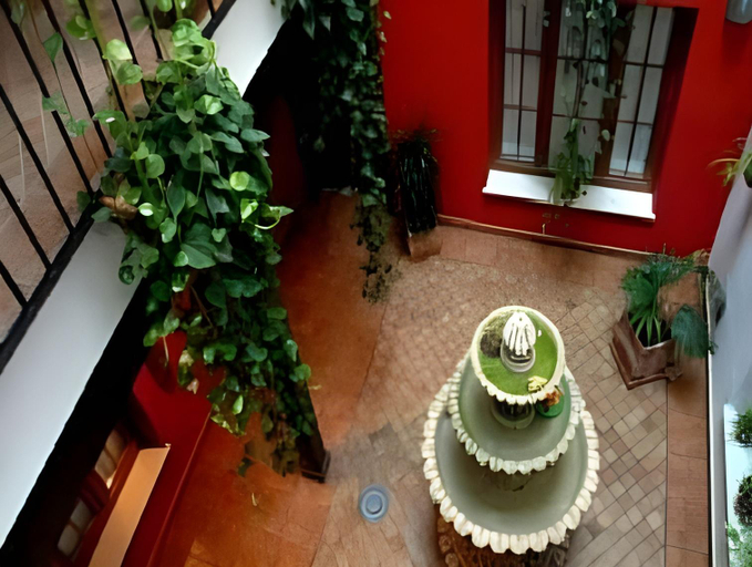 Others 3, Hostal Al-Andalus, Cádiz
