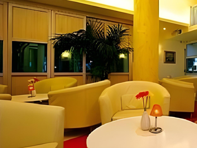 Public Area 5, International Beach Hotel, Udine