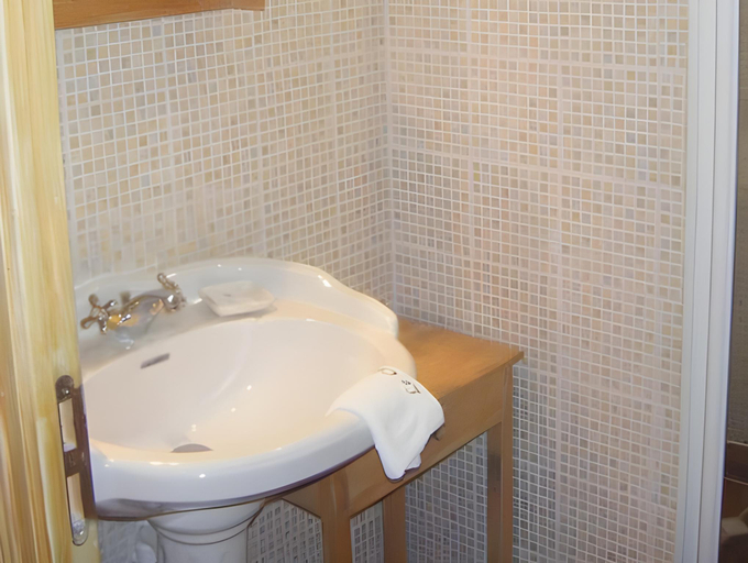 Bathroom 3, Chambres d'hôtes Le Clos Poli, Aube