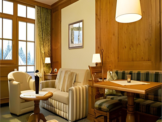 Public Area 4, Zugspitz Resort, Reutte