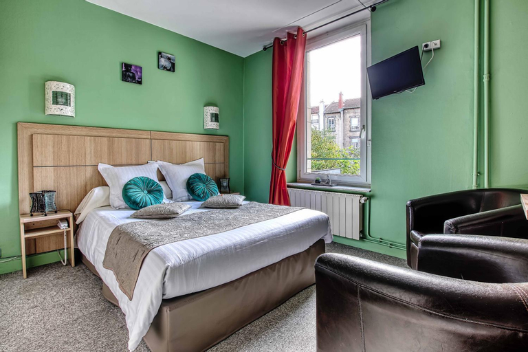 Bedroom 16