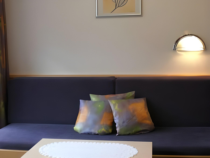 Bedroom 2, Berghotel Almrausch, Reutte
