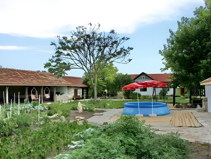 Others 3, Levana Guest House, Kavarna