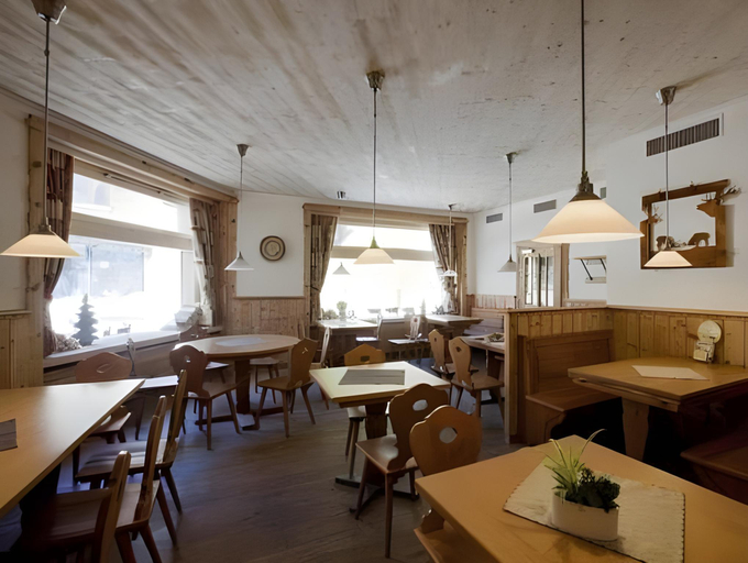 Food & Drinks 3, Hotel du Cerf, Aigle