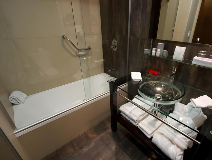 Bathroom 5, Regency Park Hotel + Spa, n.a349