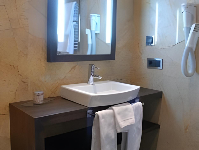 Bathroom 3, Hotel Los Usias, Córdoba