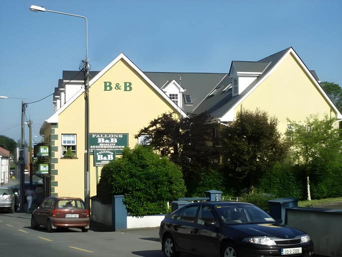Others 2, Fallon's B&B