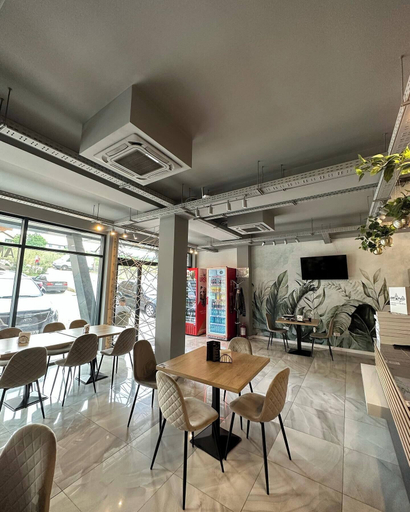 Food & Drinks 4, MONARC Boutique ApartHotel SELF CHECK-IN, Barnova