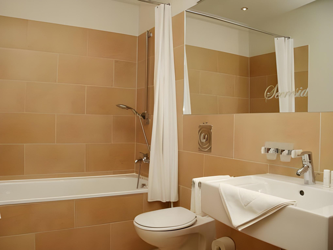 Bathroom 2, Seeresidenz Klink, Mecklenburgische Seenplatte
