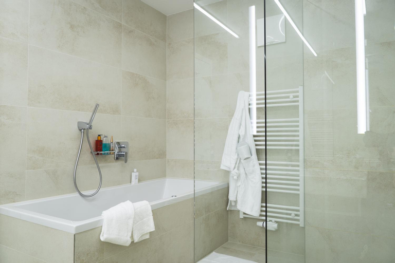 Bathroom 5
