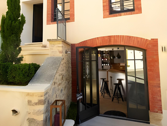 Others 3, Les Chambres de l'Oustalet, Chambres d'hotes et Restaurant etoile, Vaucluse
