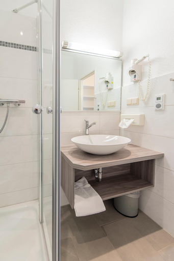 Bathroom 8