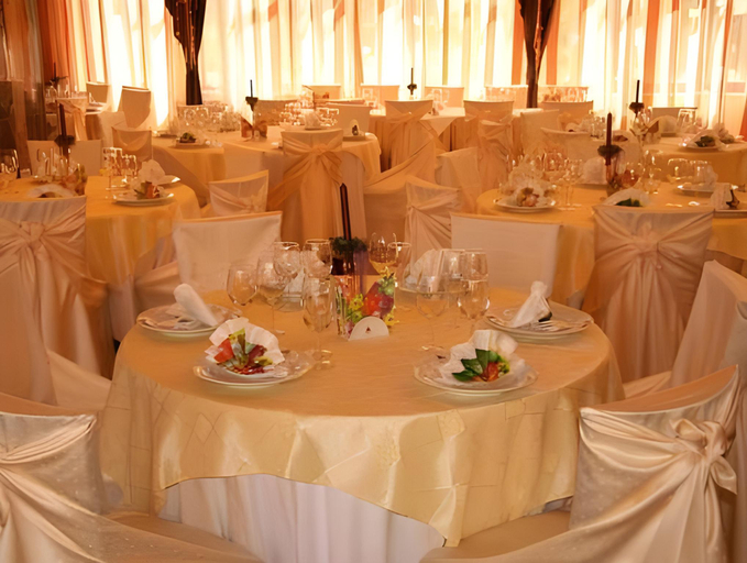 Others 5, Hotel Saturn, Mangalia