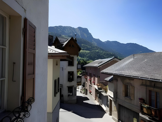 Others 4, Hotel du Cerf, Aigle