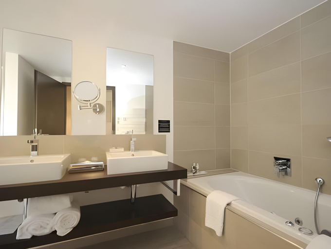 Bathroom 5, Relais et Chateaux Le Chambard, Haut-Rhin