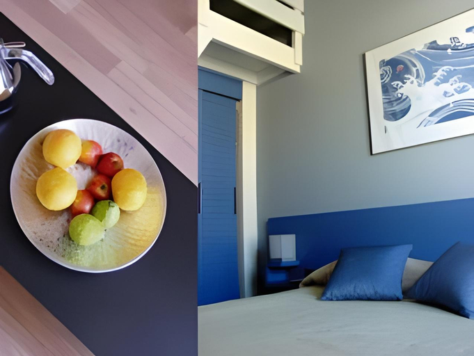 Bedroom 2, Hotel La Jetee, Charente-Maritime