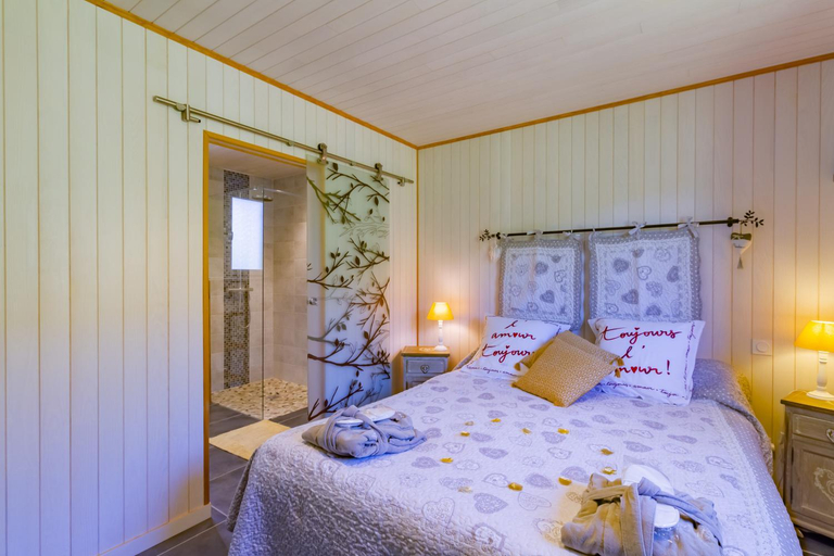 Others 5, CHALET DU REV'EAUBOIS, Corrèze