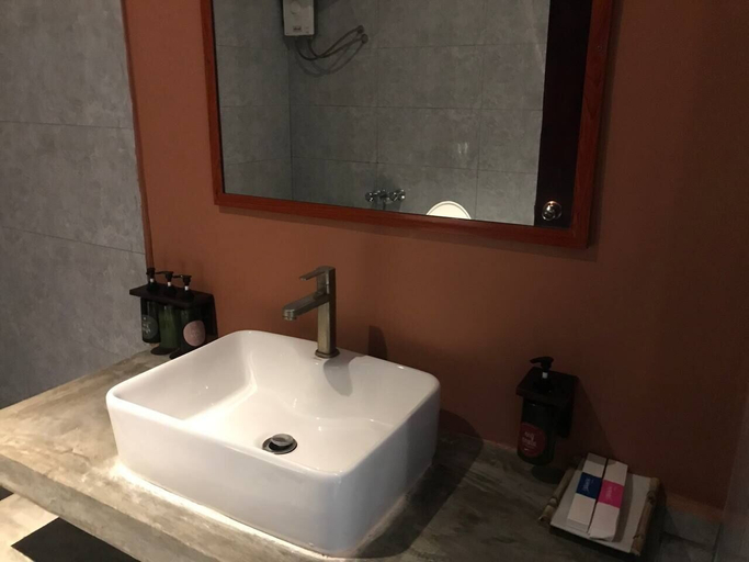 Bathroom, Phnom Meas Homestay, Serei Saophoan