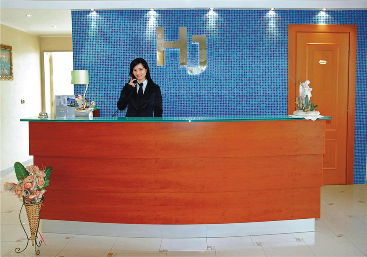 Others 4, Hotel Jolly, Bari