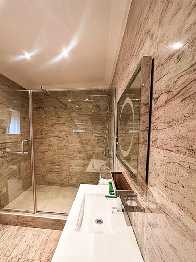 Bathroom 2, George Residence SDA Court Ikoyi, LagosIsland