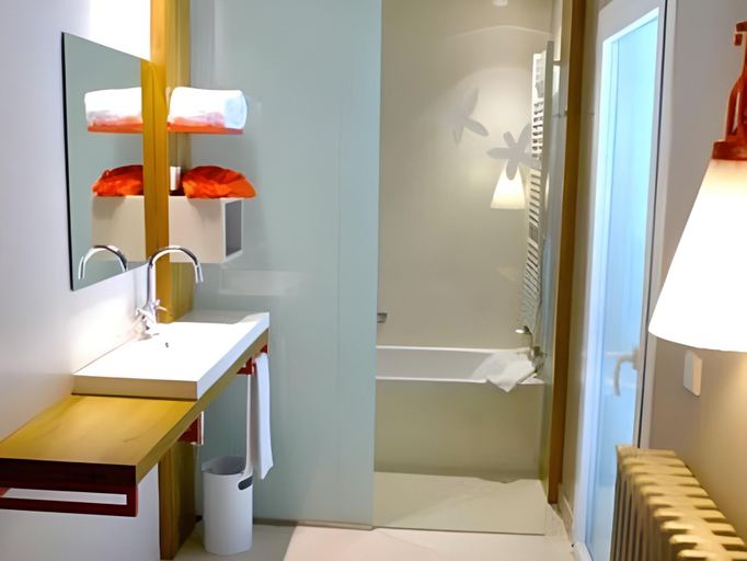 Bathroom 3, Hotel Tarongeta - Adults Only, Girona